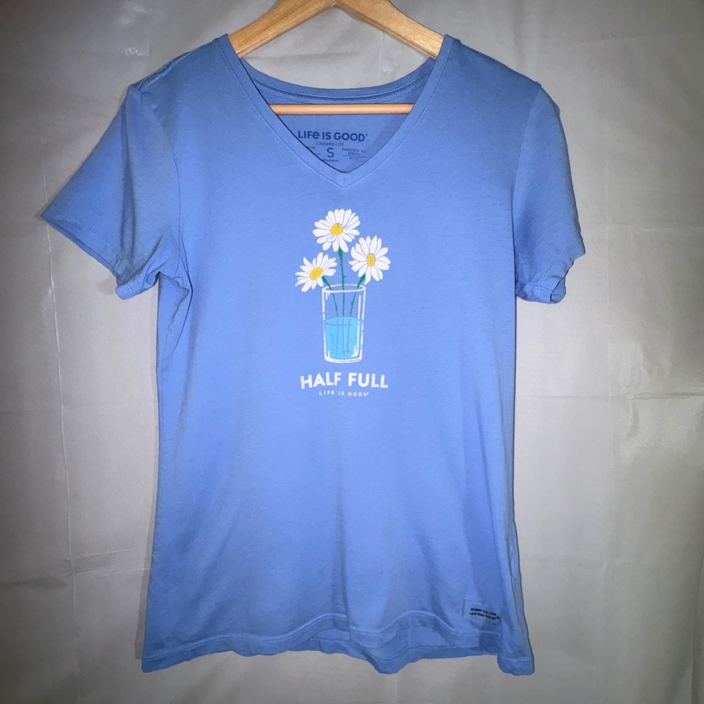 Life is Good Womens Crusher-Lite V-Neck T-Shirt Small Half Full Daisy Blue